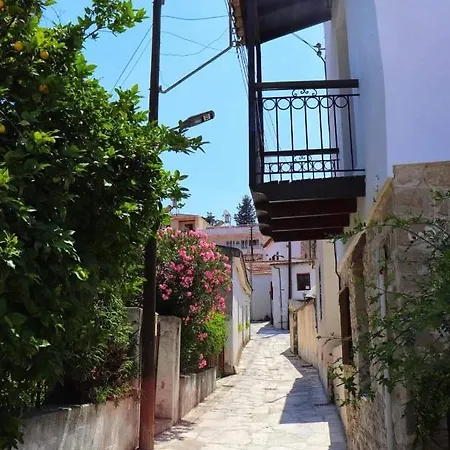 Holiday home Retreat In Traditional Village Of Cyprus Kalavasos
